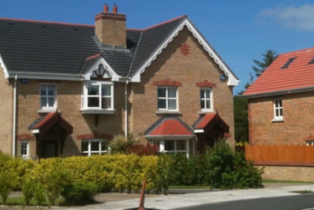 Example of houses in estate