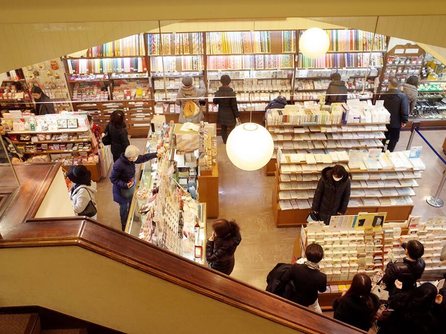 银座街头的和风文具老店鳩居堂 东京旅游攻略 尽在airbnb爱彼迎