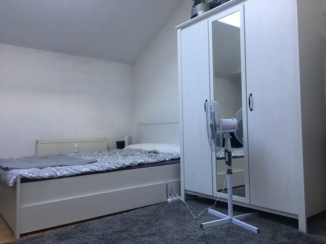 Apartment in Frankfurt (Oder) / Close to university and train station