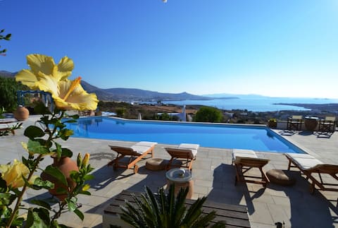 Seaview Villa Aperado +swimming pool+tennis court