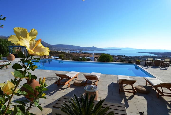 Seaview Villa Aperado +swimming pool+tennis court
