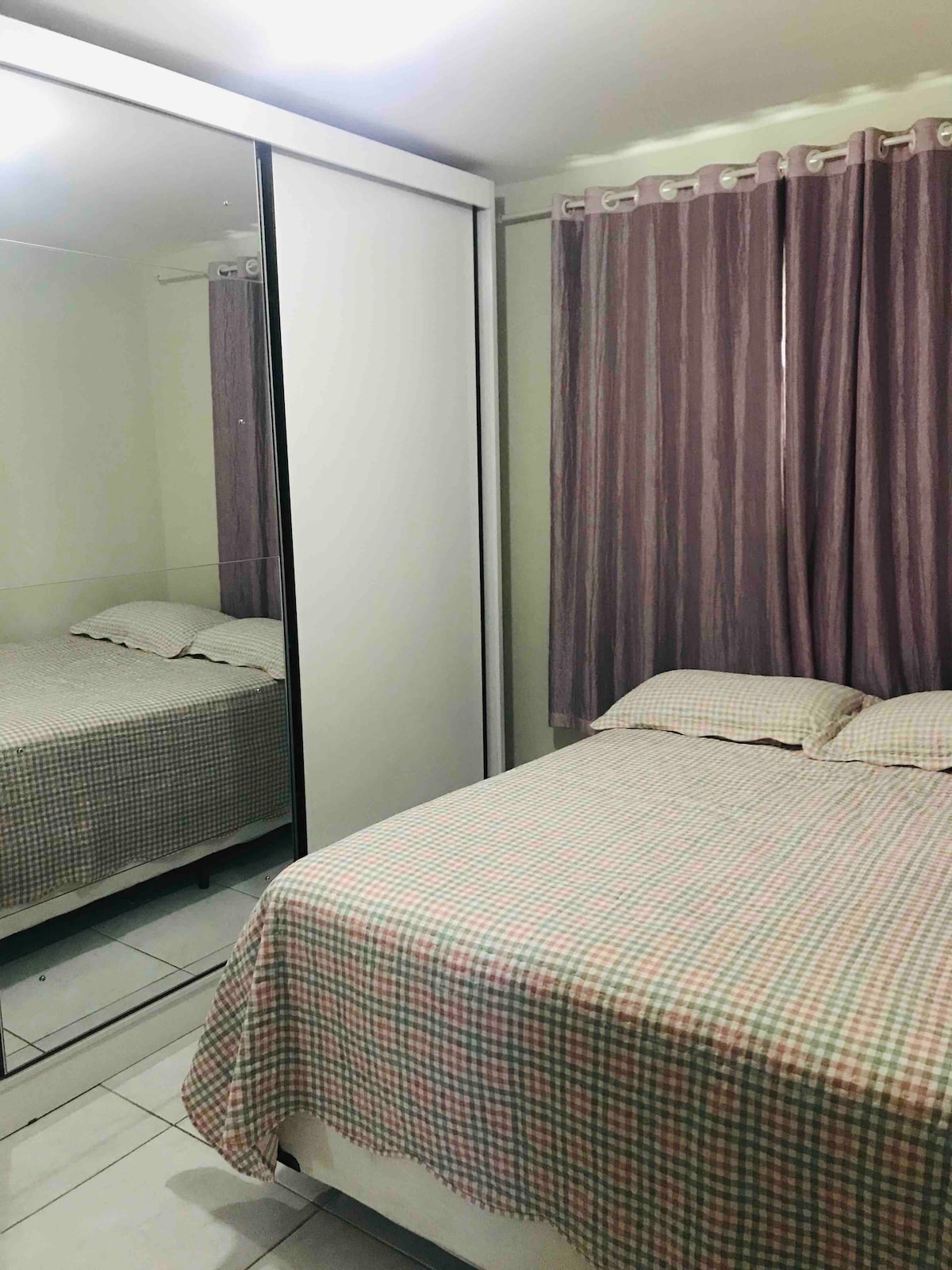 غرفة النوم 1