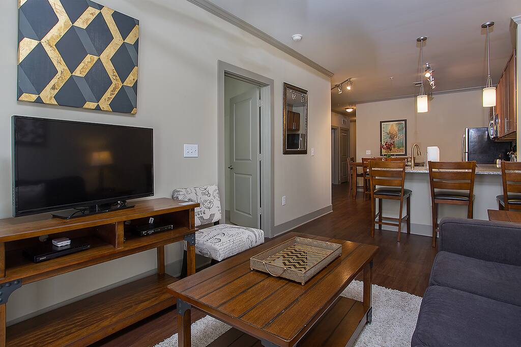 Stay Alfred Nashville Vacation Rental Living Room