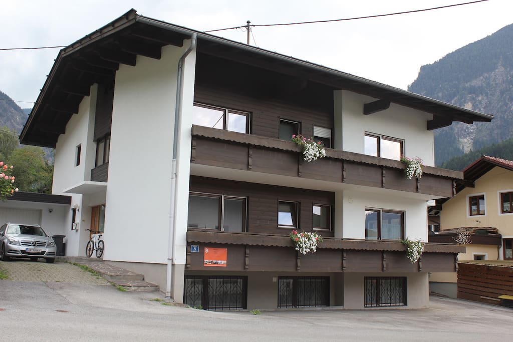 Haus Alpengruss _ Yuka Holidays