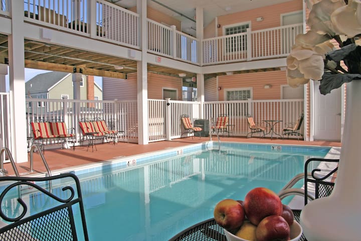 Newly Renovated Deluxe One Bedroom Suites Boutique