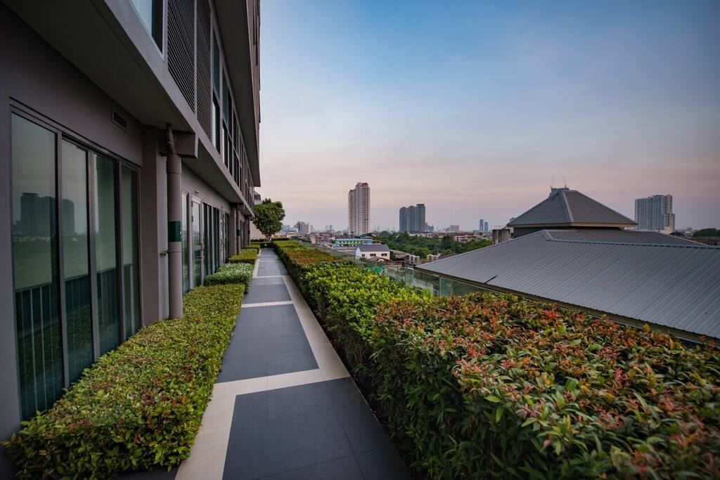 Walk along Bangkok view