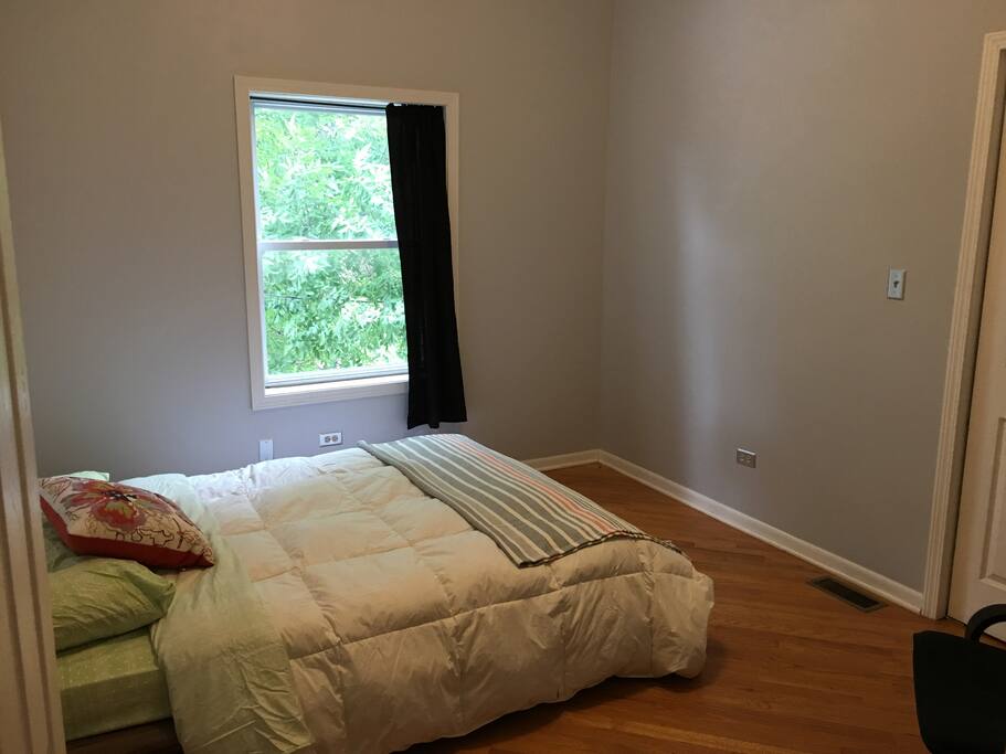 WESTERN ROOM - 4 blocks from United Center/Chicago