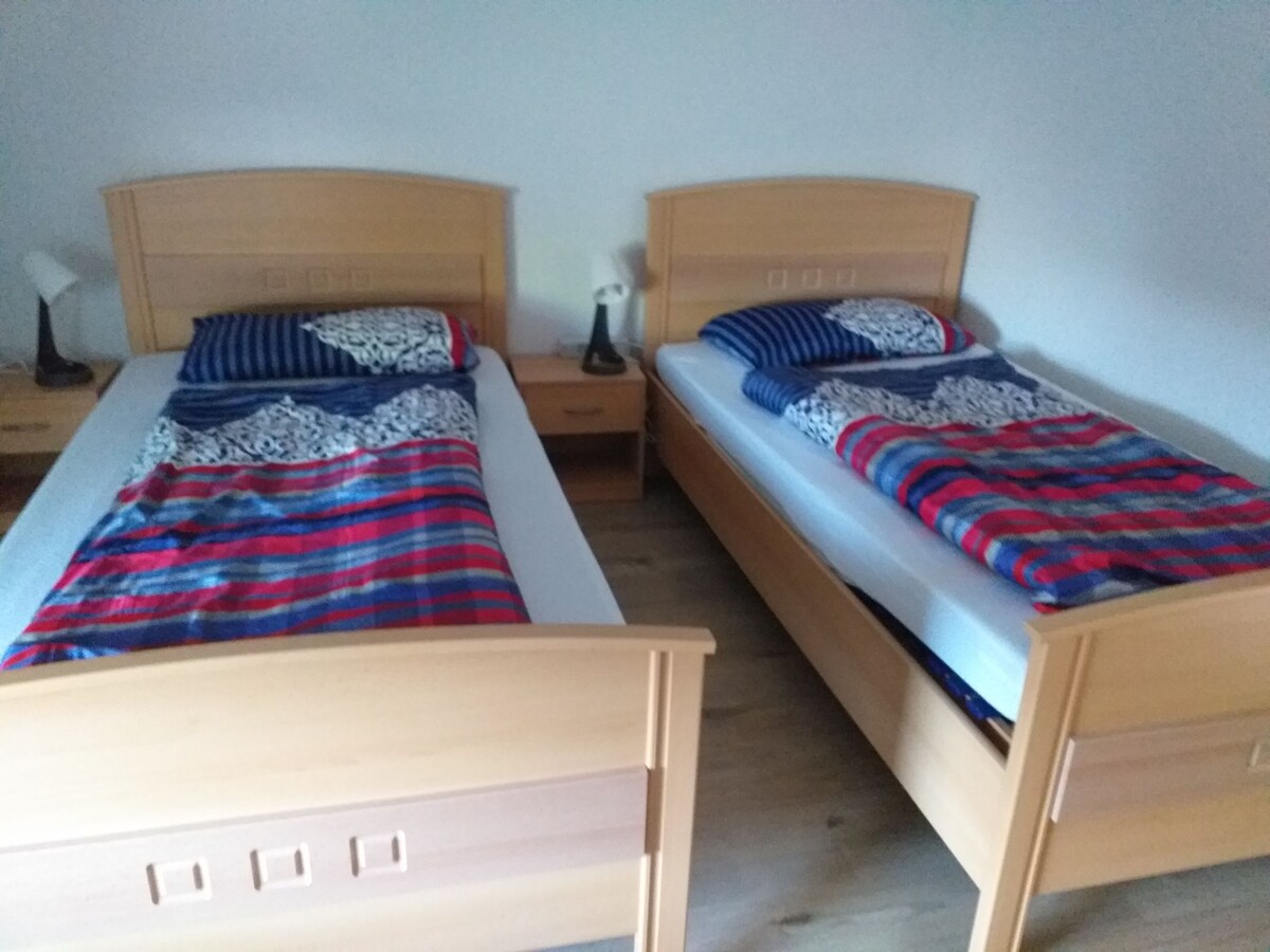 غرفة النوم 1