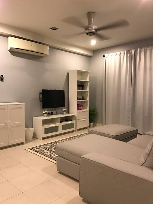 Living Room (2)