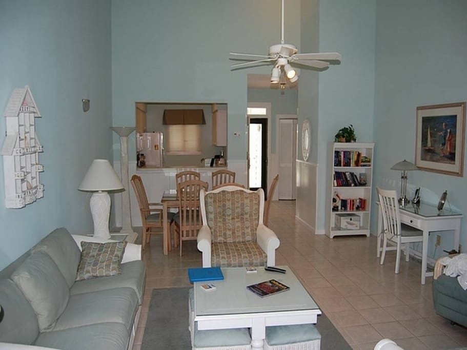Dining Table,Furniture,Table,Indoors,Living Room