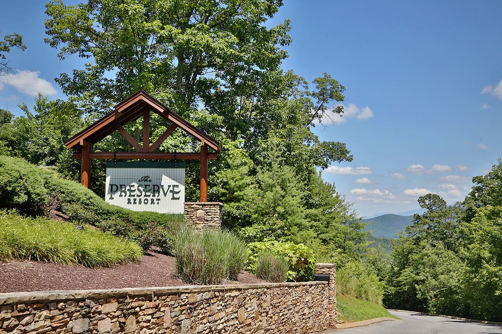 Ridgetop Theatre Lodge-Resort