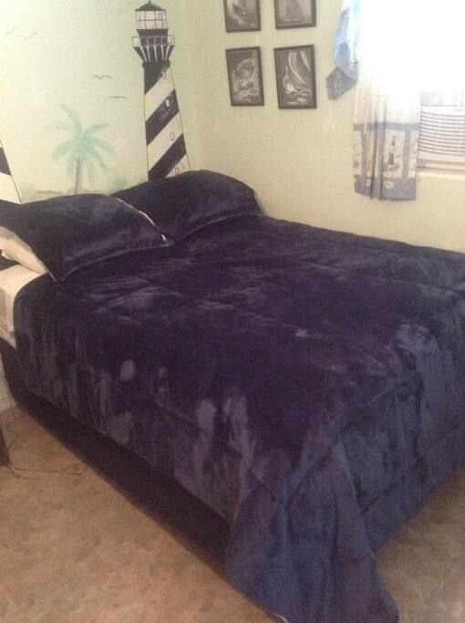 Comfy QUEEN size bed