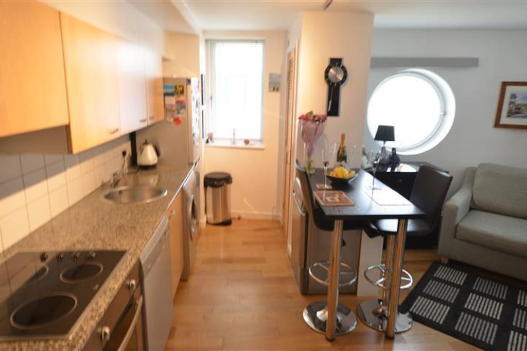Fully equipped kitchen