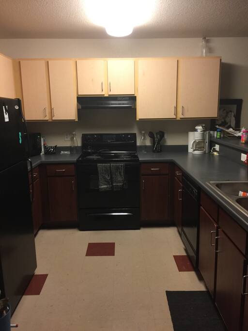 Full kitchen