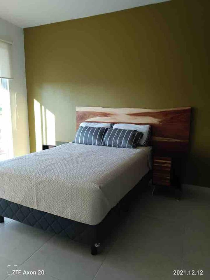 საძინებელი 1