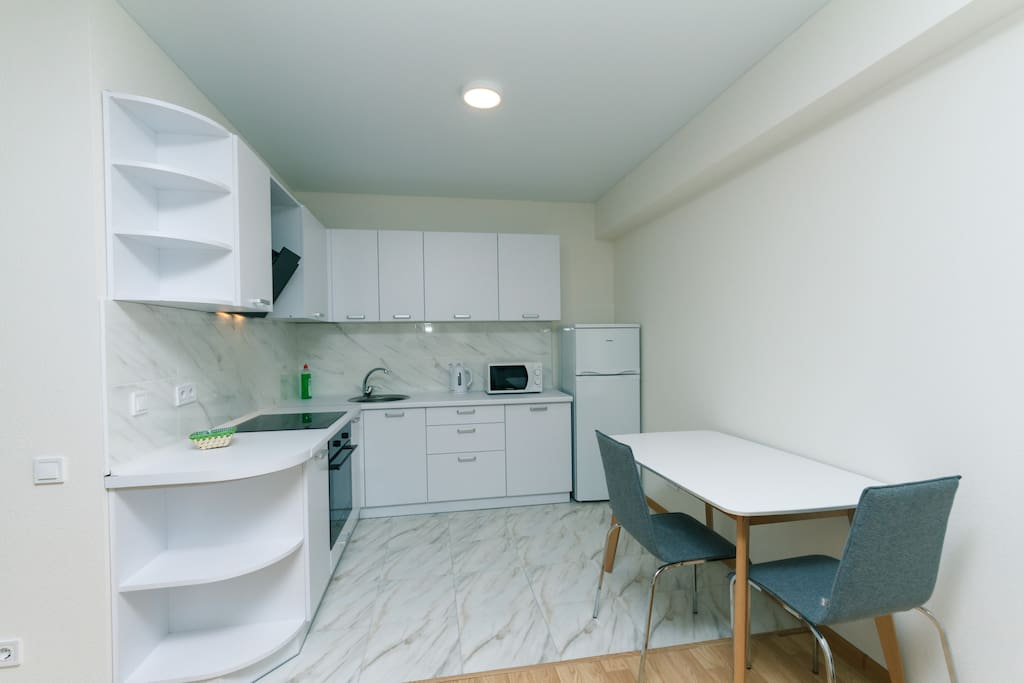 kitchen with dinining area