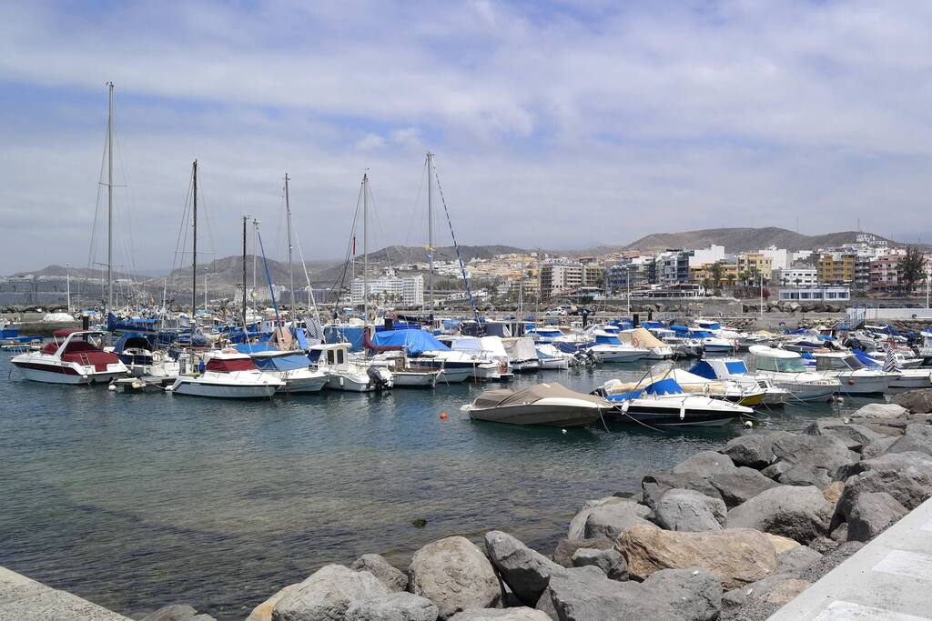 Puerto Arguineguín/ Port Arguineguín