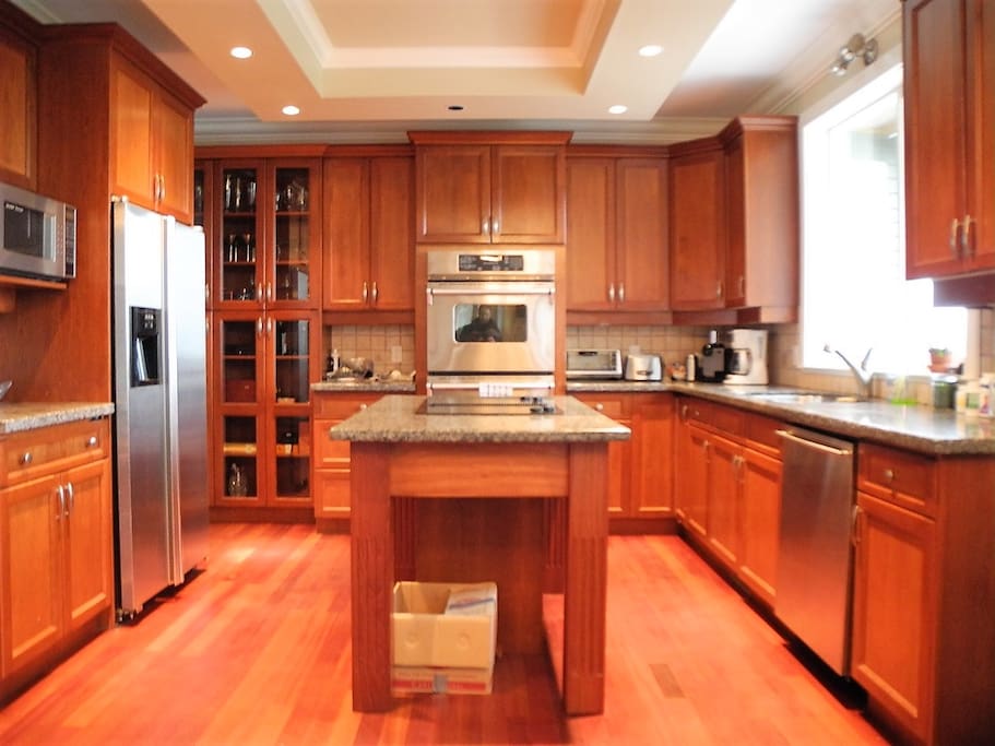 Kitchen with Stainless steel Jenn-Air appliances