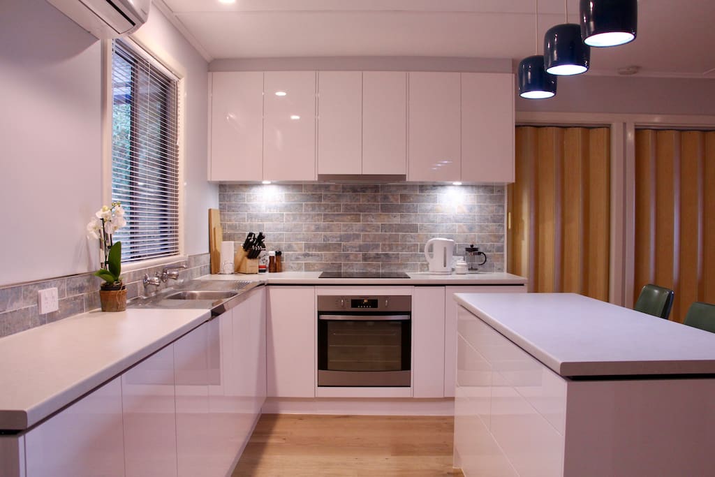 UPPER | Kitchen