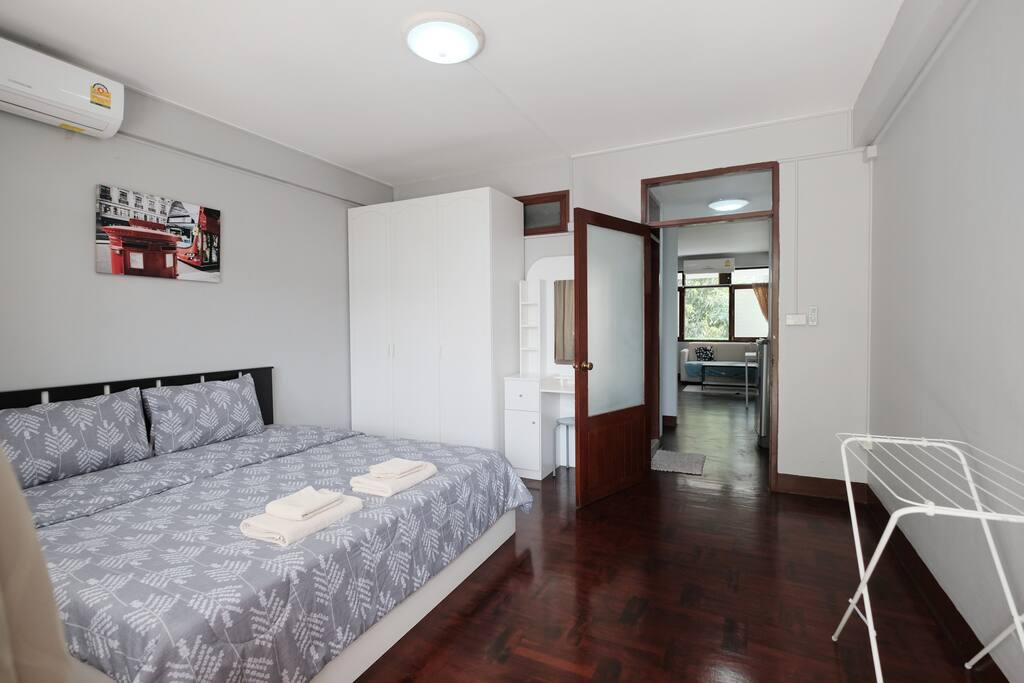 The bed room in another view.