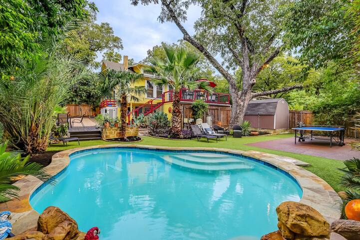 Austin Oasis With Pool Close to UT and Downtown gallery image 2