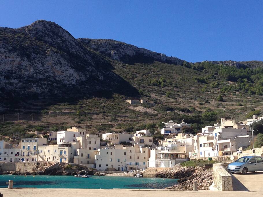 Il paesino di Levanzo