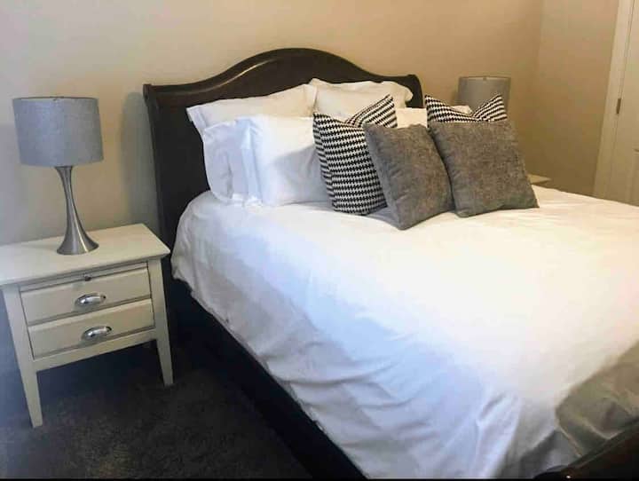 Na katu Druga spavaća soba s bračnim krevetom 