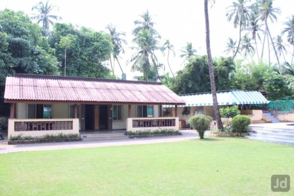 living place .2 bed rooms /living room/ attach washrooms