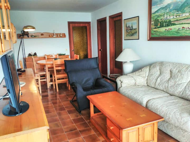 Apartment Located On The Seafront With Parking - Torredembarra