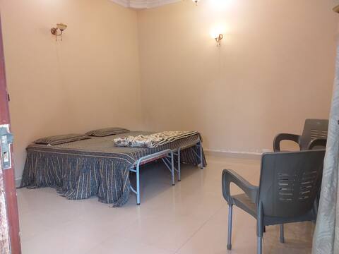 Single Room with Independent entrance