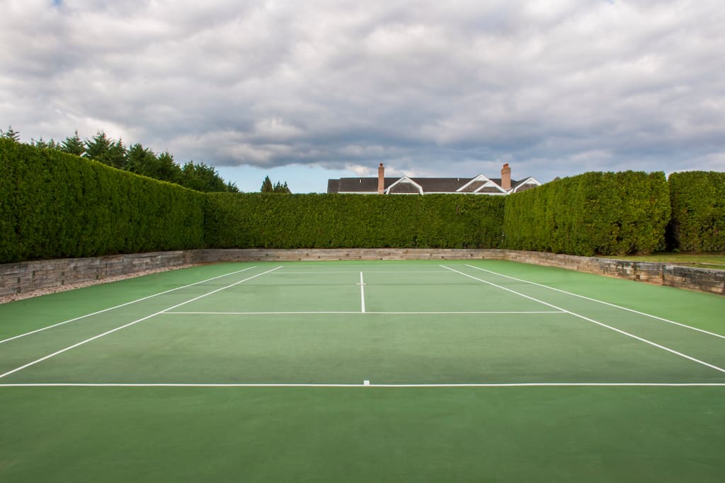 Tennis court