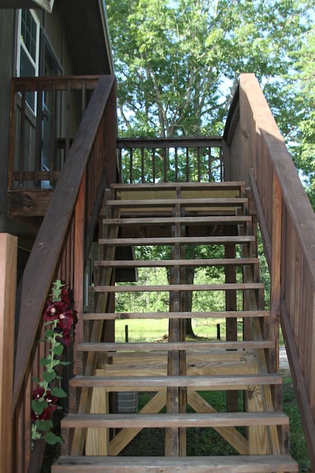 One of 2 ways to enter into Lover's Loft.
