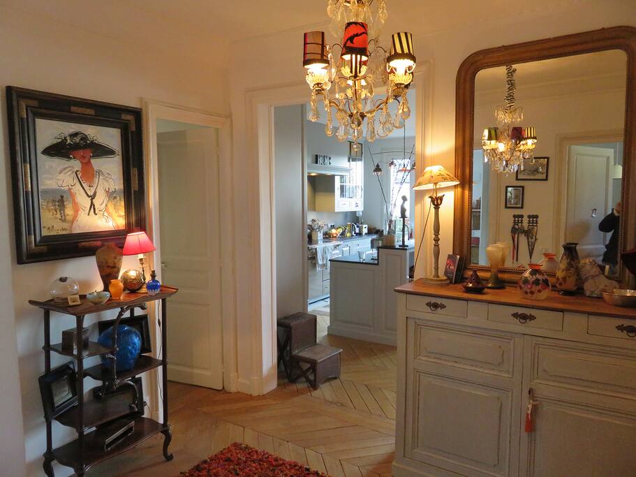 Very Parisian large entrance ...