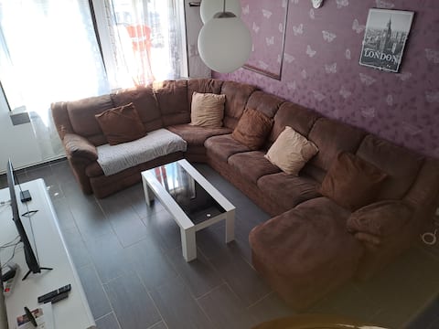 Nice blue house 10 minutes from Amneville Zoo