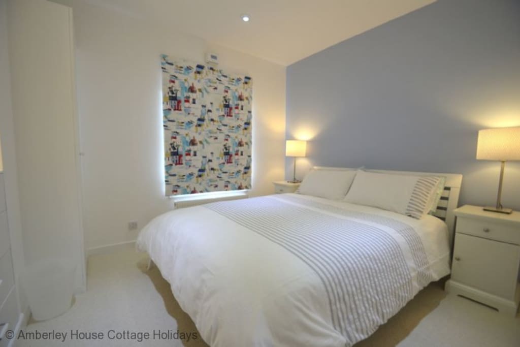 Bedroom 1: king sized double