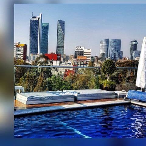 Luxurious building, heated pool and more, Condesa gallery image 2