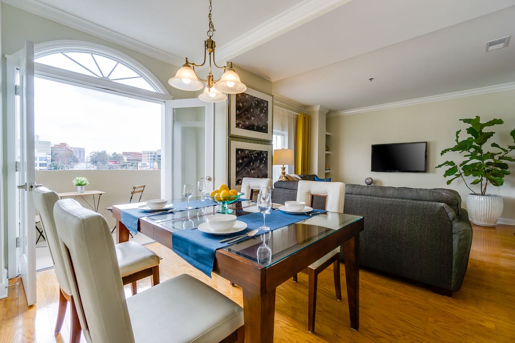 Dining Room / Living Room