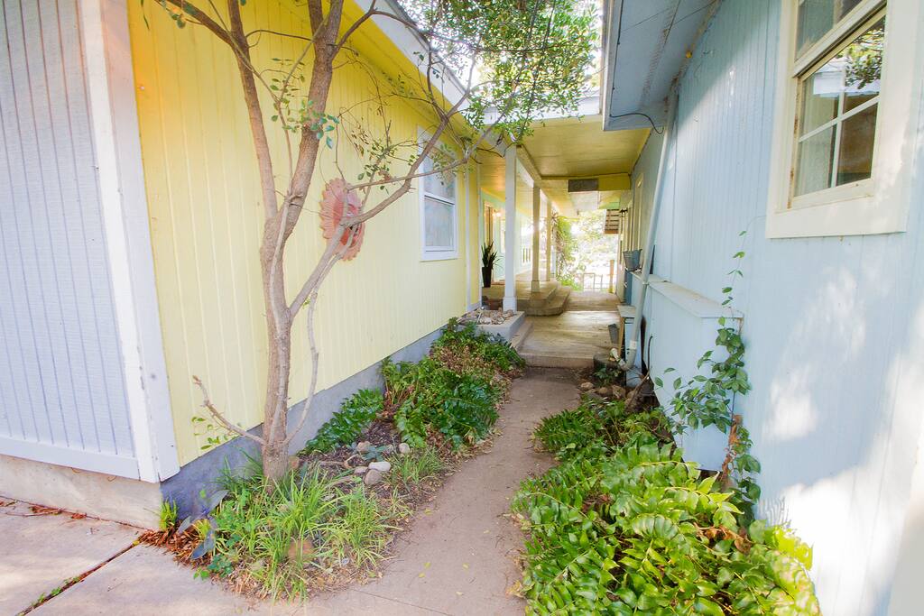 Breezeway entrance to front entry