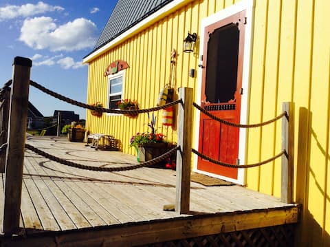 Top performing Airbnb: Seaside Cottage in PEI in Malpeque Bay