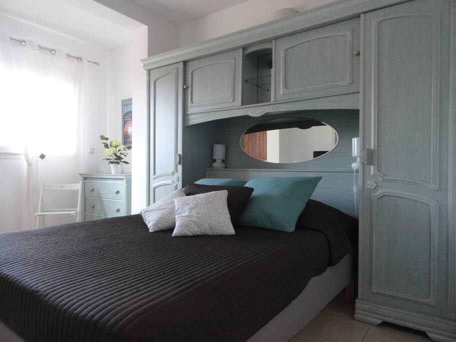 Chambre lit 140 X 200 cm neuf