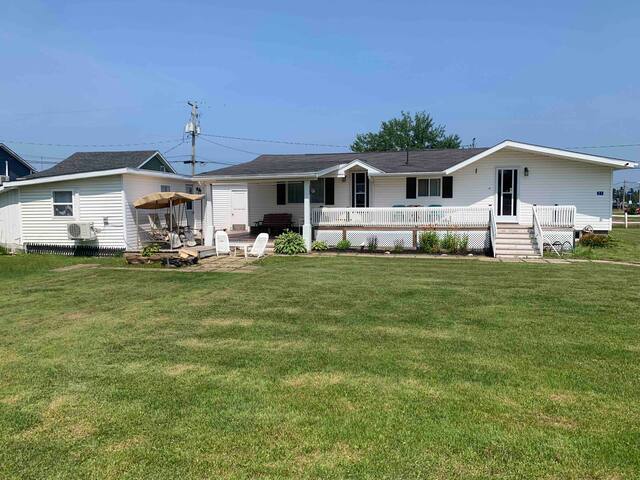 Parlee Beach House gallery image 2