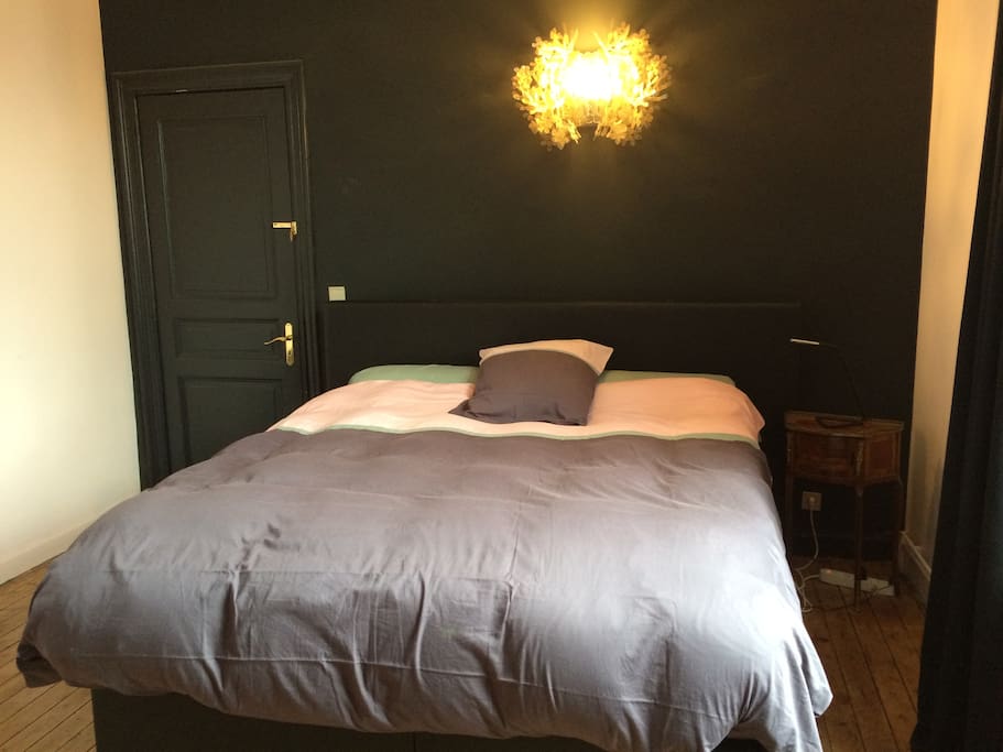 Lit 180 cm ultra confortable literie de luxe