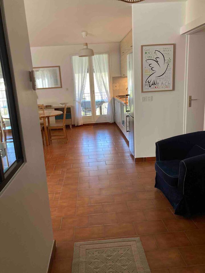 Maison Jardin Terrasse Piscine Jeux Balançoire - Pierrefeu-du-Var