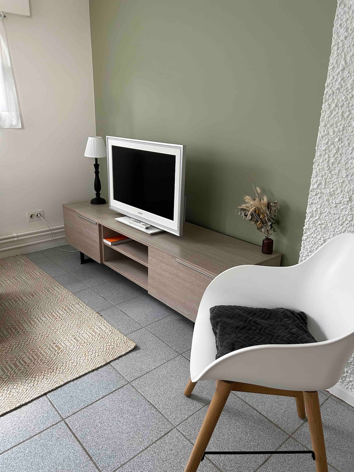 Annonce Airbnb populaire: Quiet studio, close to the city. à Dijon