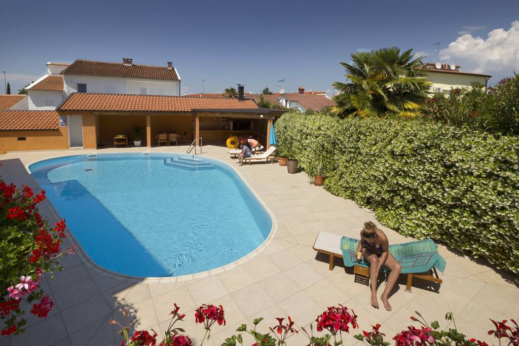 pool area