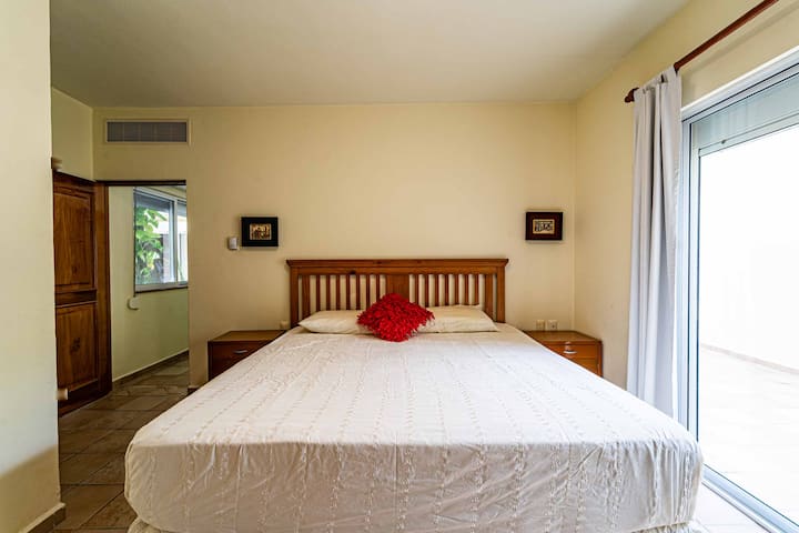 غرفة النوم 1