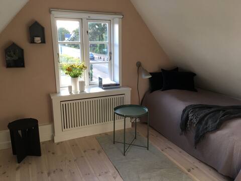 Charming room in farmer cottage - near Copenhagen