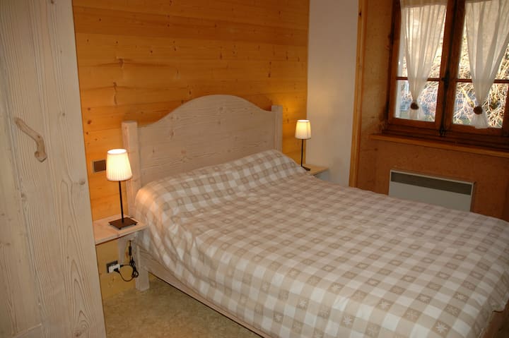 غرفة النوم 2