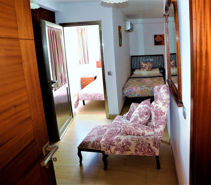 卧室配有3张单人床。卧室配备3张单人床。 