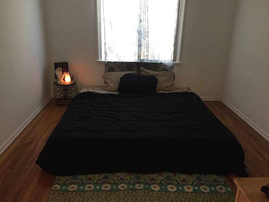 King Size memory foam mattress. Be careful, you won't want to get out of bed in the morning!
